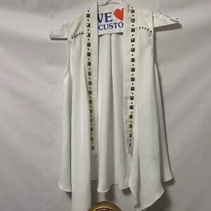 NWT‎ HALE BOB ARMLESS WHITE STUDDED TOP SIZE M